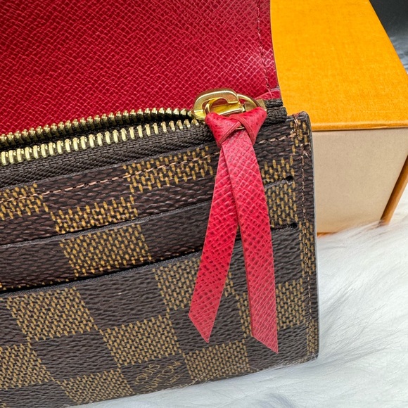 🌸SOLD🌸Louis Vuitton Emilie Wallet - Picture 11 of 16